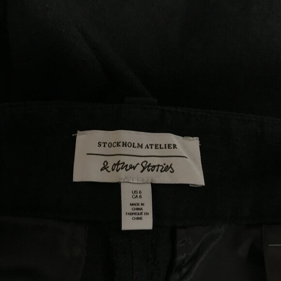 STOCKHOLM ATELIER & OTHER STORIES ~Linen blend shorts - Picture 3 of 4